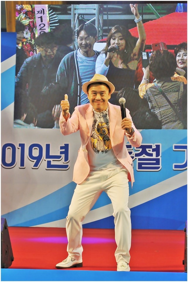  행사진행 MC는 개그맨 김명덕 섭외 후회없는선택! 행사의달인 강추~