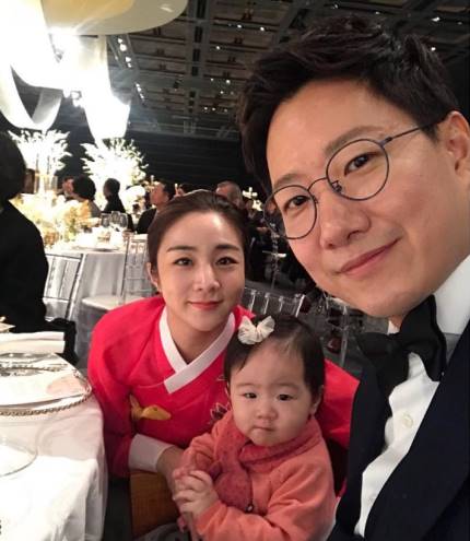  정다은 딸 공개, 깜찍 이목구비 “아빠 조우종 닮았나?”[종합]  