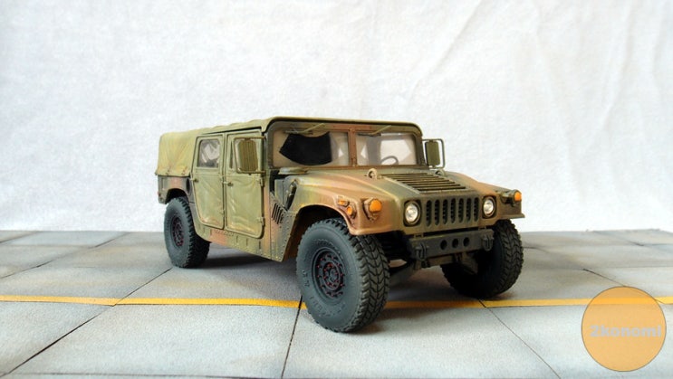 [1/35] Italeri M998 HMMWV
