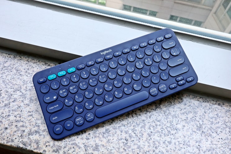  로지텍 K380. 작지만 강하다