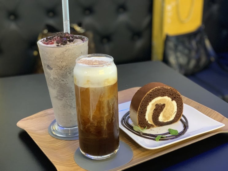  연산동카페: 부산커피가맛있는카페 브렌따노에서 핫한 아인슈페너 만나기