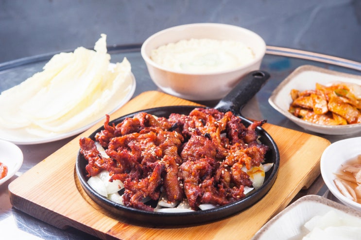  제주시 이도 매콤&쫄깃한 숯불닭발맛집 도민혜택정보!