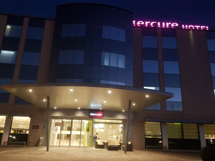 서유럽 패키지 D+6 : 이태리 여행 숙소 *2 / 머큐어 베네치아 말게라 호텔 (HOTEL MERCURE VENEZIA MARGHERA) 후기 / 조식 후기 서유럽 패키지 D+6 : 이태리 여행 숙소 *2 / 머큐어 베네치아 말게라 호텔 (HOTEL MERCURE VENEZIA MARGHERA) 후기 / 조식 후기