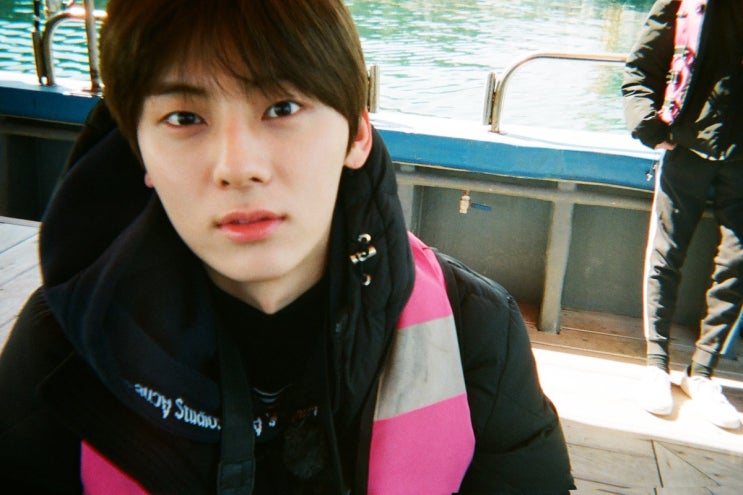  황민현 - 190515 [ 뉴이스트 로드 ]  뉴이스트 로드와 함께 찾아온 특별한 늉카메라