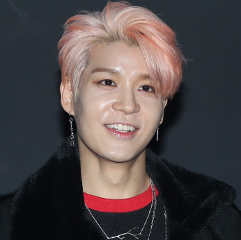  강성훈 비투비 얼굴 왜 깐 거지?