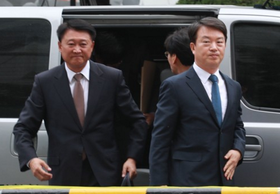  검찰, 강신명 前경찰청장 '선거개입 혐의' 구속수감  