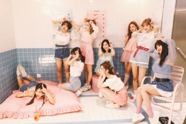  트와이스 KNOCK KNOCK 가사
