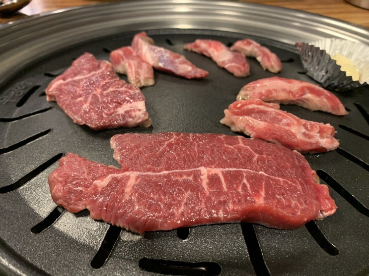 장한평역 소도둑 무한리필 고깃집 달렸어요!