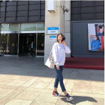  2019 패션트렌드 여자연예인사복패션 여자연예인일상패션 여자연예인 인스타그램 속 패션