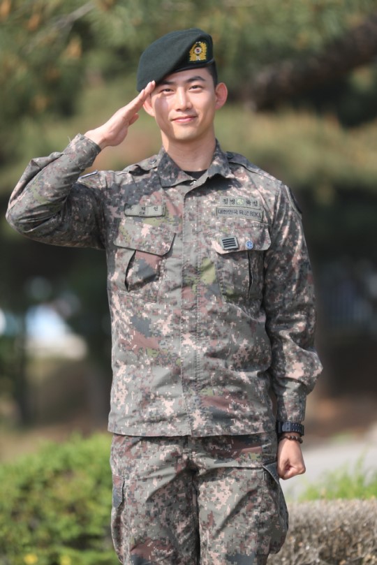  캡틴코리아 .옥택연 전역! 앞으로의 활동은?