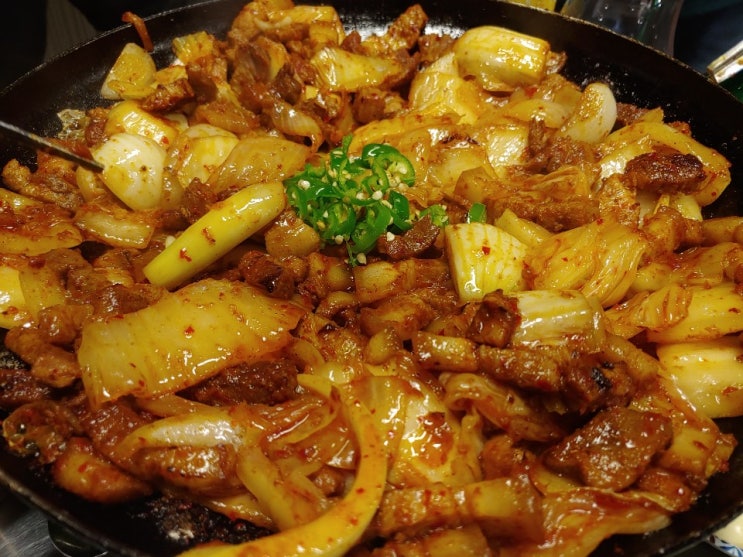  신촌 맛집 김치삼겹살 정통집