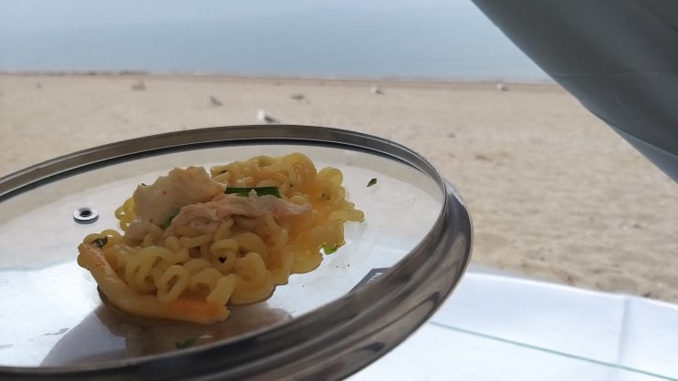  제부도에서 텐트치고 라면끓여먹었어요