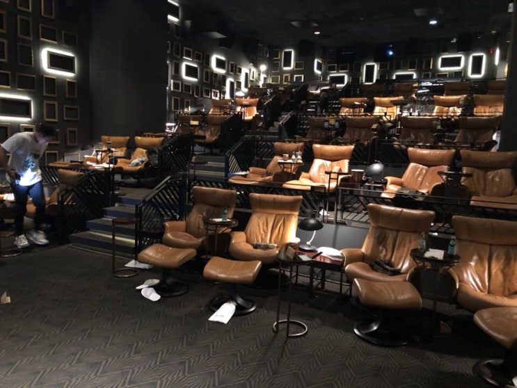  메가박스 코엑스점, 더 부티크 스위트룸 <악인전> 관람