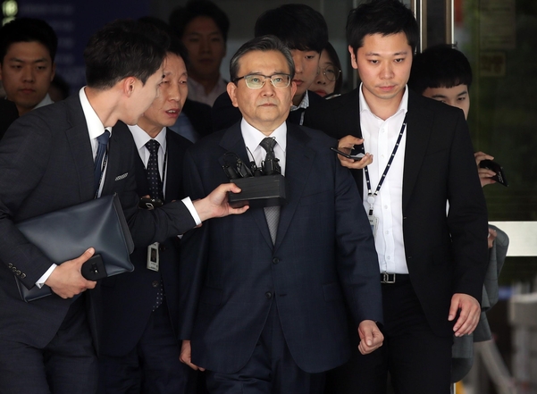  '뇌물수수·성접대 의혹' 김학의 전 차관 구속