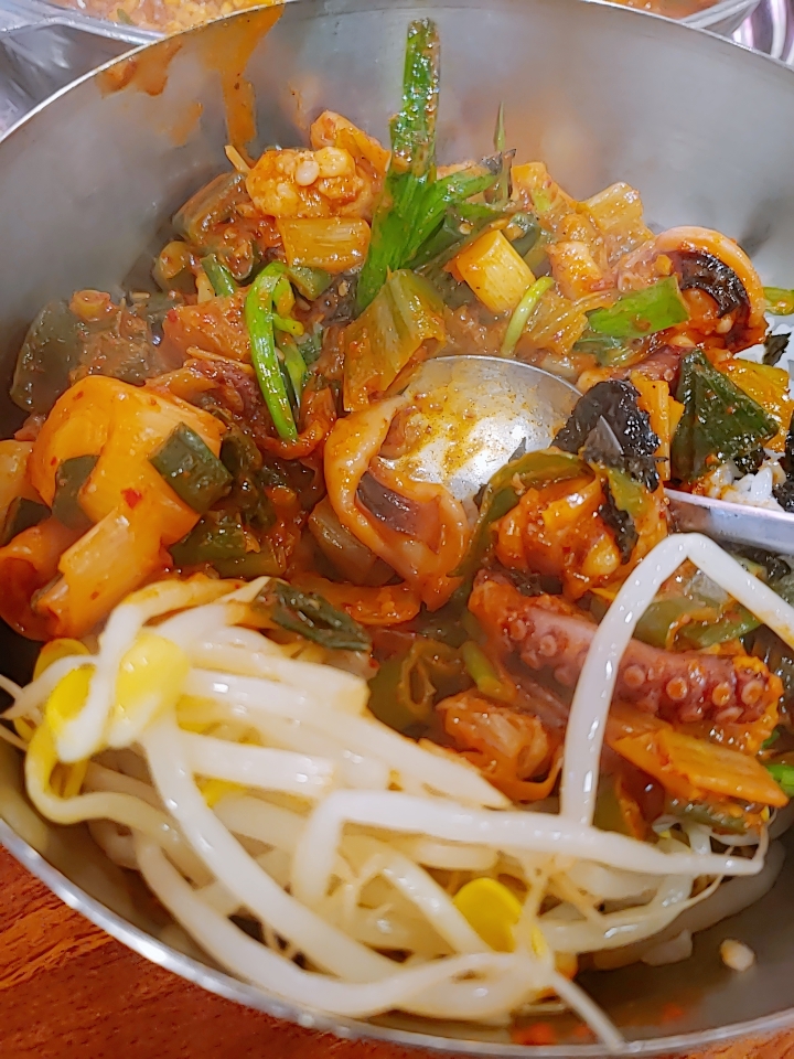  수원역 밥집 맛집 낙곱새 매콤한 조합 개미집