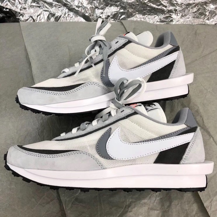  나이키 사카이 콜라보 Sacai x Nike LDV With Waffle Daybreak
