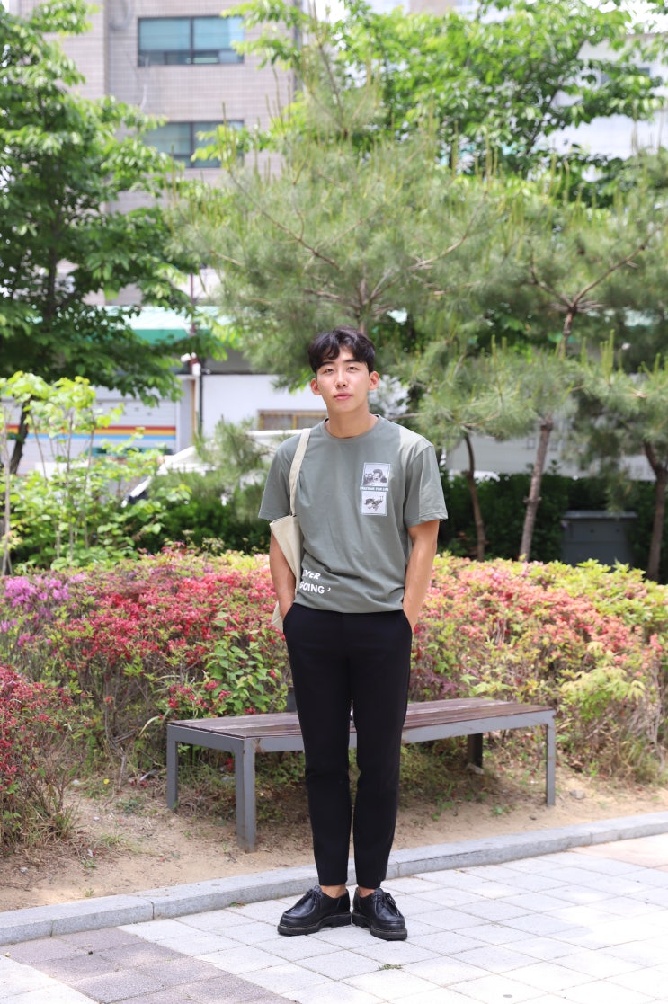  마모트 X 기안84 콜라보레이션 티셔츠와 에코백 복학왕 생각나네!
