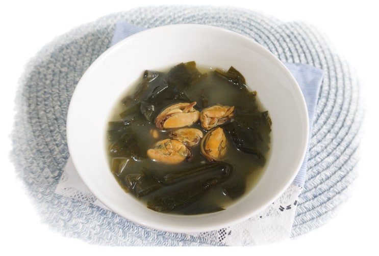  홍합미역국 담백 맛있게 끓이는 법