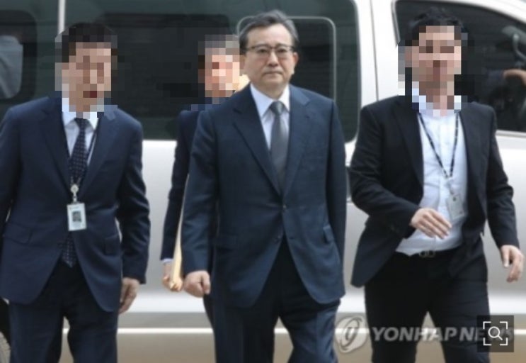  뇌물·성접대 김학의 구속 증거인멸 도망 우려