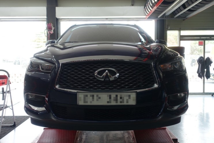  인피니티 QX60 타이어교체. 일산수입차 타이어전문점. 일산타이어프로 킨텍스점에서.