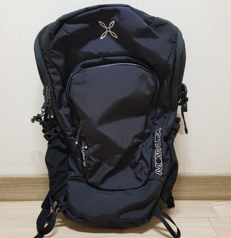 몬츄라 Montura 알펜 Alpen 25 데이팩 당일배낭 : 기능성 편리성 튼튼함 사이에서 고민하다.