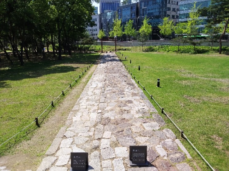  한국관광공사가 추천하는 걷기좋은 5월의 사찰길 7곳