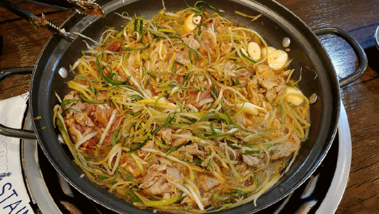 신림동 / 서림동 맛집, 수북한 파채와 함께 즐기는 돼지불고기 신림동 / 서림동 맛집, 수북한 파채와 함께 즐기는 돼지불고기