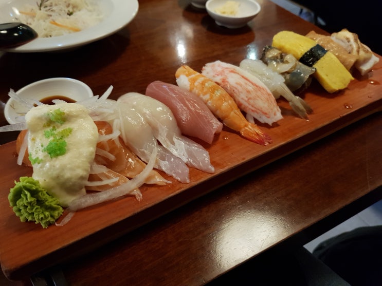  분당맛집 / 야탑맛집 : 이름대로 맛있는 가성비갑 스시 [맛있는초밥집]