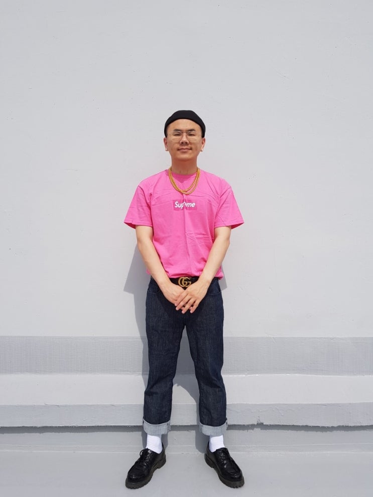  데일리룩 #129 여름데일리룩 남자스트릿룩 슈프림티 와치캡 일자팬츠