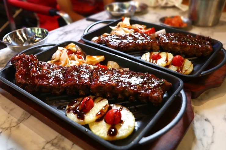  패밀리레스토랑보다 더 맛있는 베이비 폭립 바비큐 원당맛집 캠핑아일랜드에서 먹고왔어요.