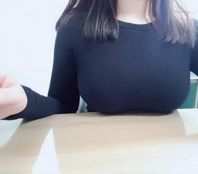  몸매가 다 보이는 타이트 니트 원피스 