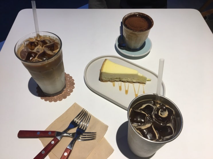  울산성안동카페-스컹크웍스