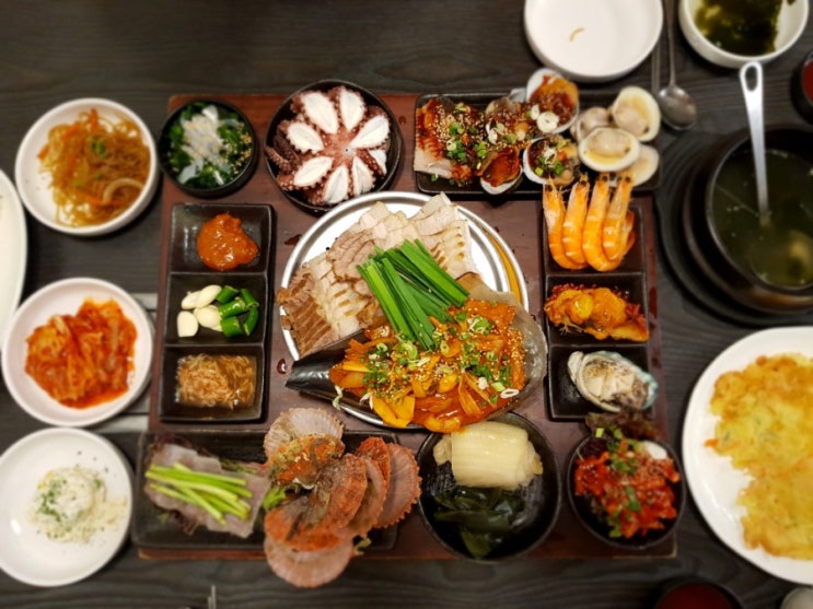  부평 한정식 산수향 시그니처메뉴 문어보쌈 완전 최고!! 산수향이 향이랑으로 이름이 바뀐대요.