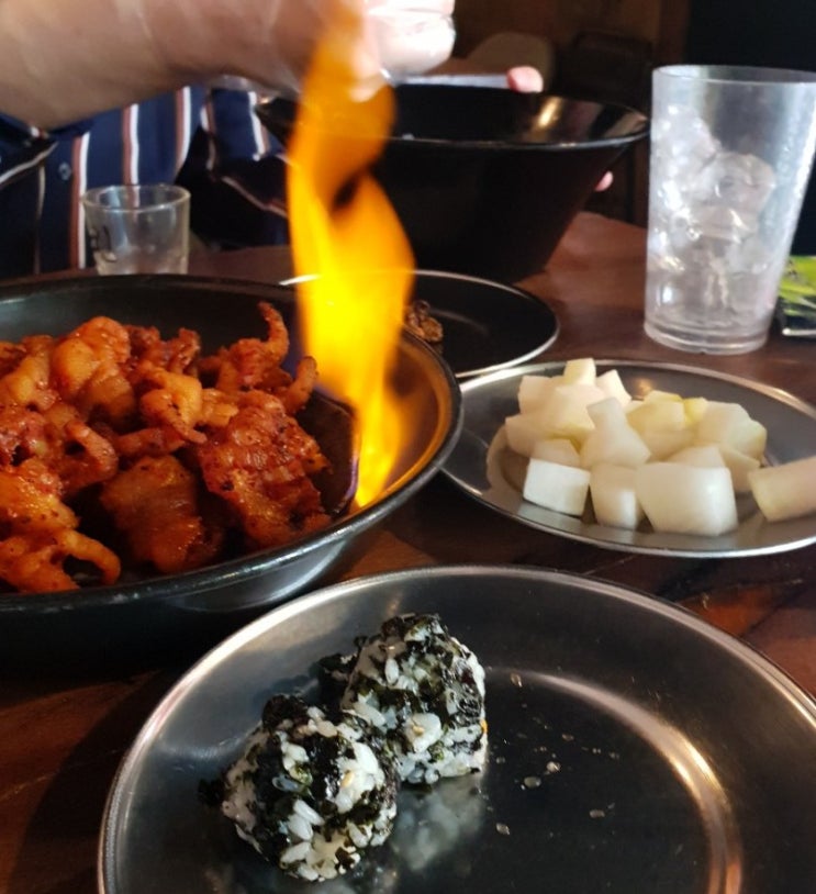  대전 유성닭발 무뼈닭발_빨봉분식 샐러드우동