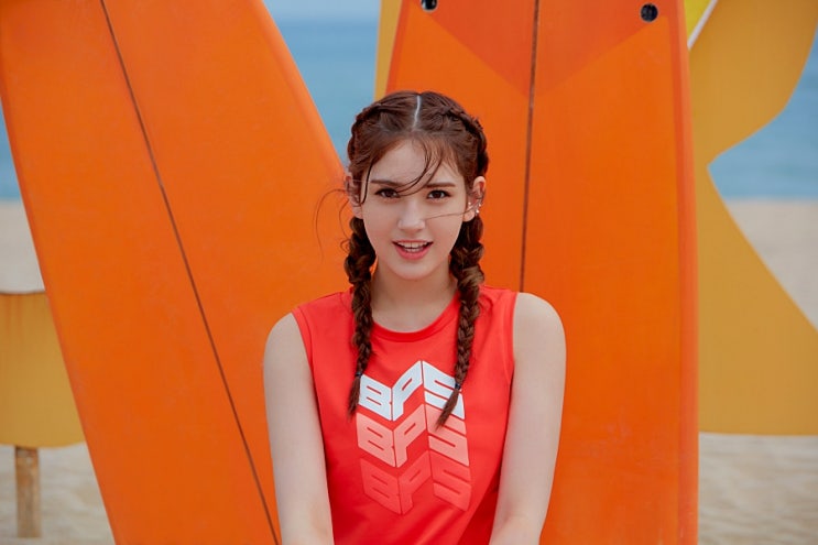  빈폴스포츠 2019 핫썸머 전소미 패션 커플 티셔츠 각이다!
