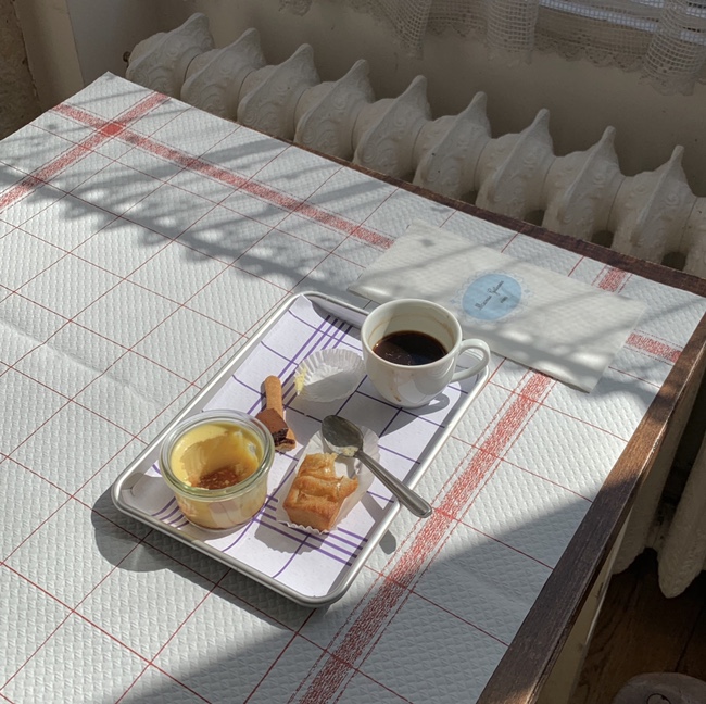  봄의 파리 4 : 카페 Mamie Gâteaux/ 공원 산책/ 맛집 La Société/ 생 제르맹 데 프레 수도원/ Café de Flore/ Les Deux Magots