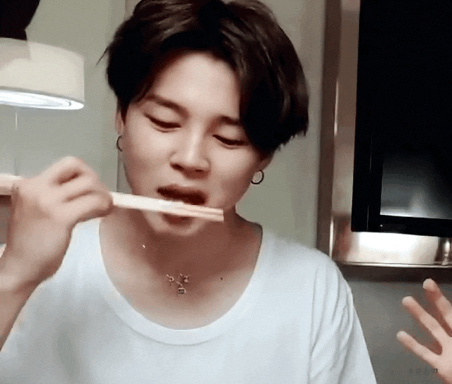  [정국지민/국민떡밥] 티내는 연상, 티나는 연하