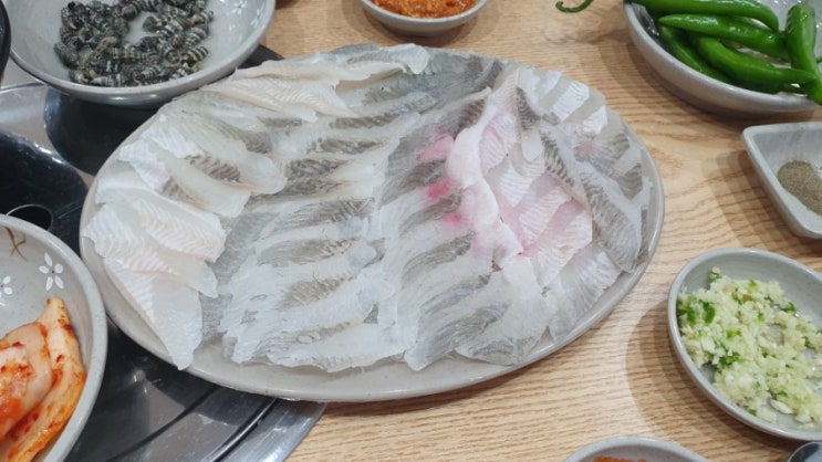  신월성 횟집을 평정한 초저렴 횟집 어사출또