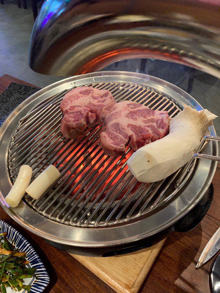  이베리코 삼겹살 외식