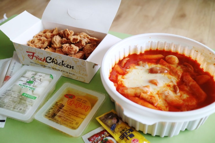  남양주떡볶이맛집 :: "뚱볶이" 에서 치킨떡볶이세트 테이크아웃 해왔어요