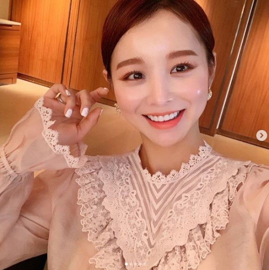  임지현, 임블리 상무 사임→인플루언서 활동...누리꾼 눈총 "눈 가리고 아웅" 