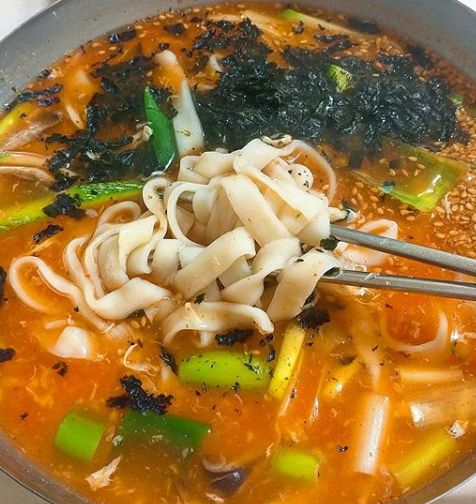  생생정보 1시간 대기 강릉 교통 장칼국수 맛집 형제칼국수