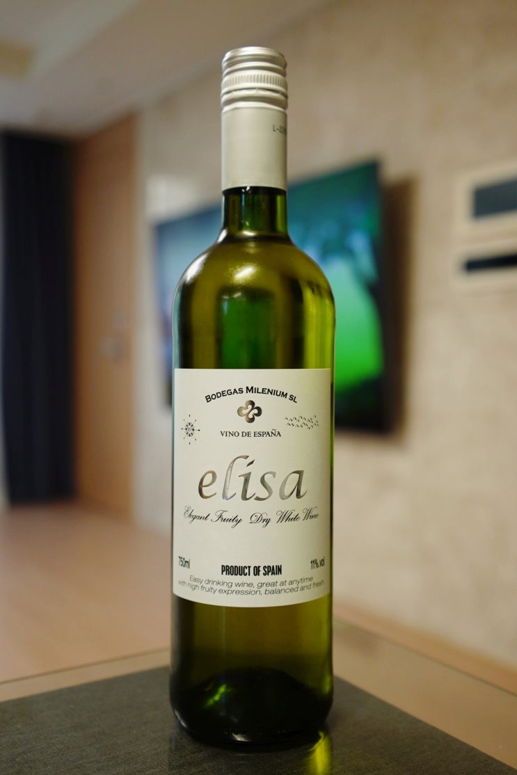  저렴한 화이트 와인 엘리사 드라이 화이트(elisa dry white)