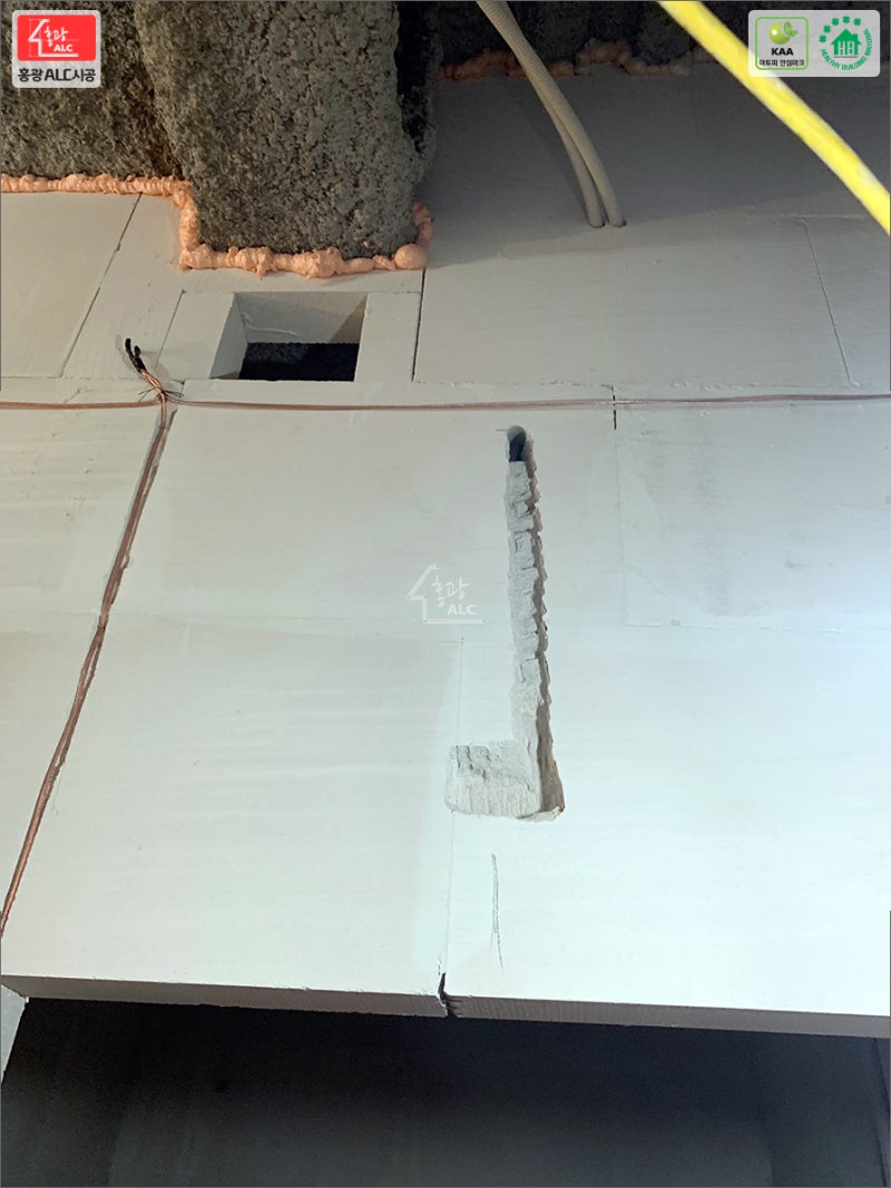 음향기기 시공 전문회사 코인노래방 인테리어 벽체 높은 방음 성능·완벽한 내화 친환경 자재 ALC블록 칸막이 시공 : 네이버 블로그