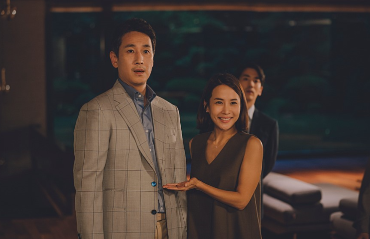  이선균 조여정 영화 '기생충' 에서 부부로의 호흡을 맞춘 두 사람