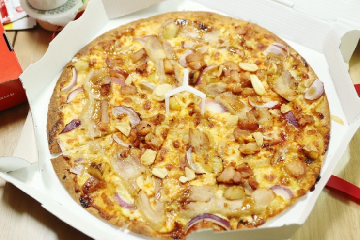  피자헛 신제품 메가크런치 가성비에 맛까지 완벽