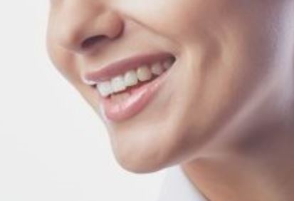 치과에서 치아미백을 하면 치아에 안 좋은 영향을 주게 되나요?