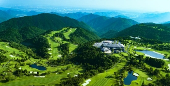 일본의 최고급 골프 클럽 하우스, 산다 SYS 리조트