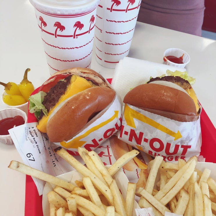  미국 LA에서 맛있게 먹던 '인 앤 아웃 버거' 잠시한국상륙? (인엔아웃 / IN AND OUT BURGER)