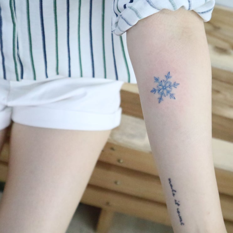  [ 대학로에서 타투 하기 ] 눈꽃 타투! 컬러 눈결정 도안